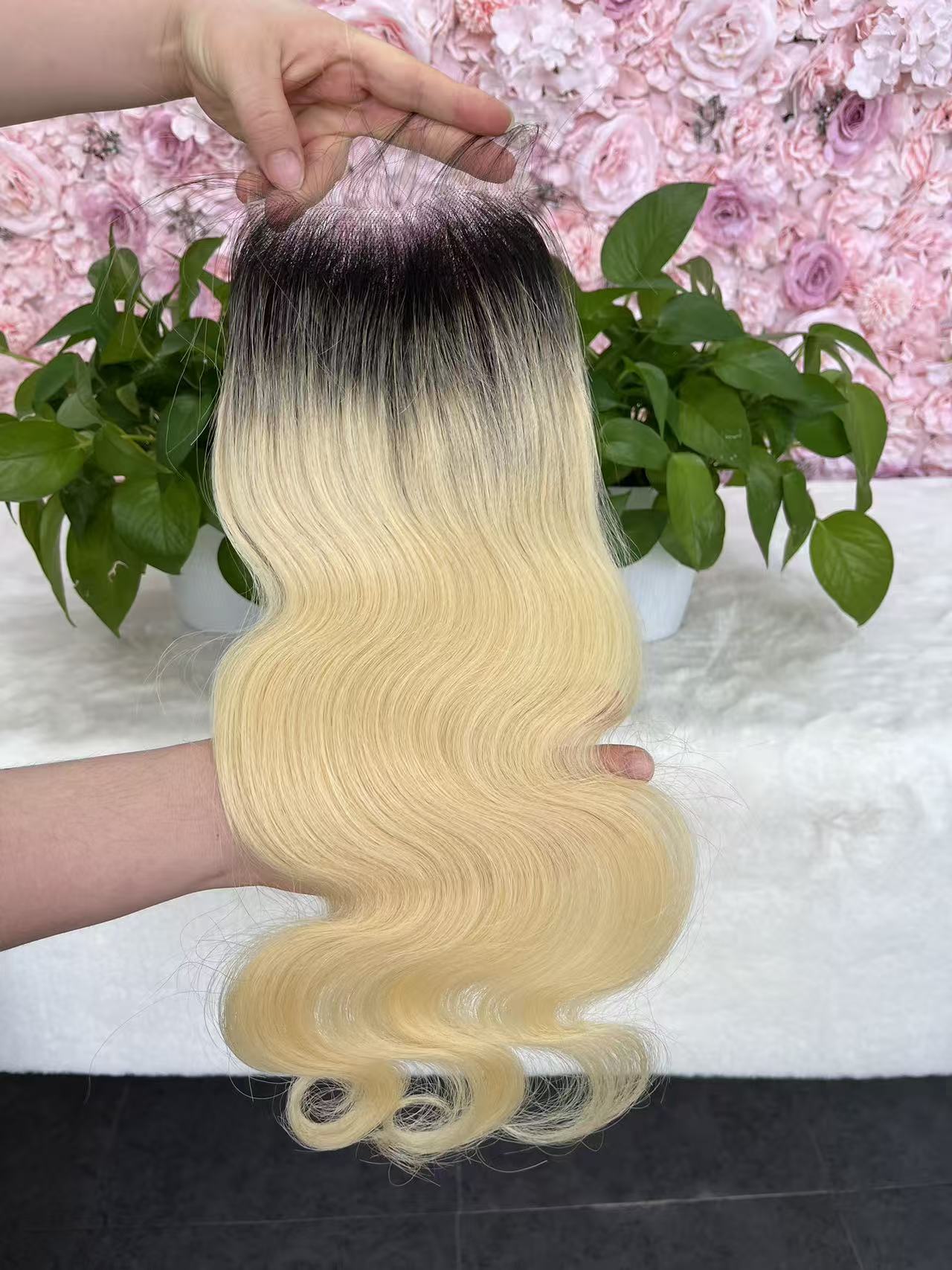 Raw  russia blonde hair Body Wave HD  Lace Closure